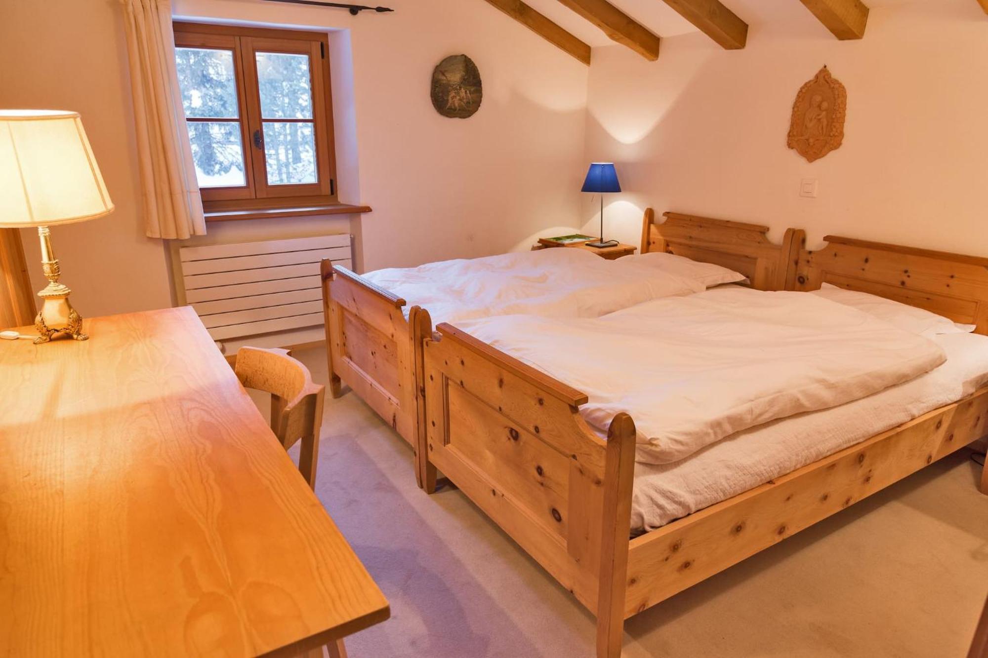 Chalet Gulas - La Punt-Chamues-Ch Luaran gambar
