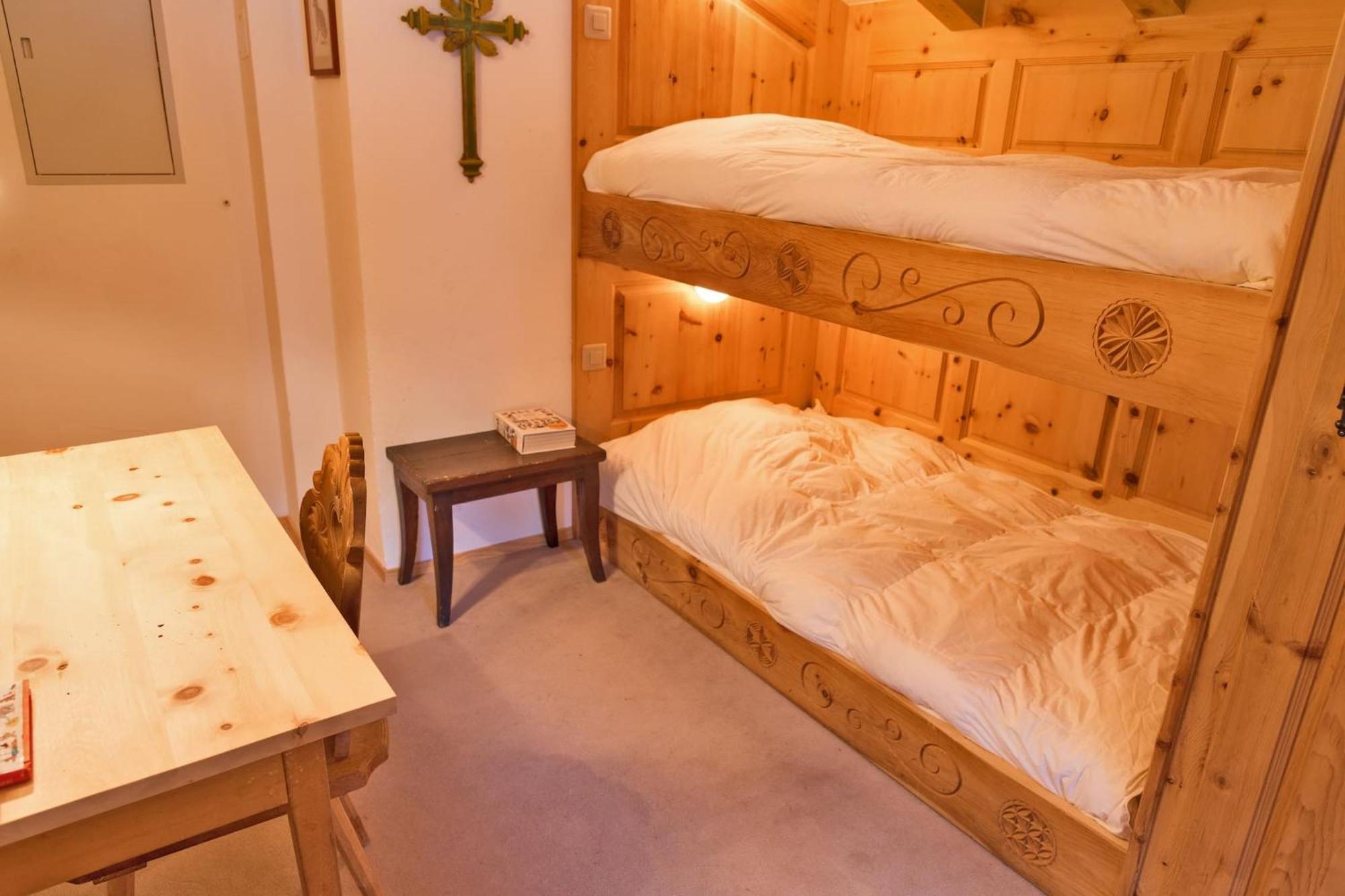 Chalet Gulas - La Punt-Chamues-Ch Luaran gambar