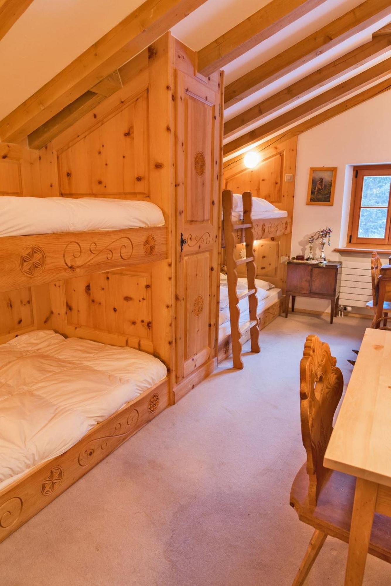 Chalet Gulas - La Punt-Chamues-Ch Luaran gambar